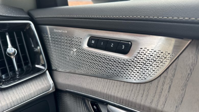 Volvo XC90 2.0 B5P Ultra Dark 5dr AWD Geartronic Petrol Estate